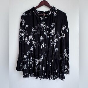 Free People Black White Floral XS Women Tiered Tunic Top Relaxed Oversized Flowy